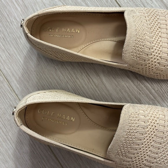 Cole Haan Modern Classic Knit Loafers Beige size 5 B - Picture 3 of 12